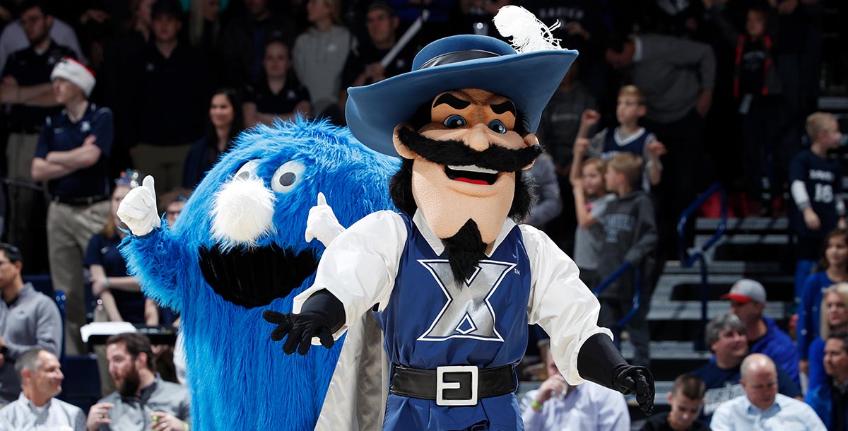 D'Artagnan and the Blob mascots pumping up the crowd at the Cintas Center