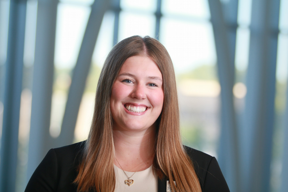 Allyson Baur headshot