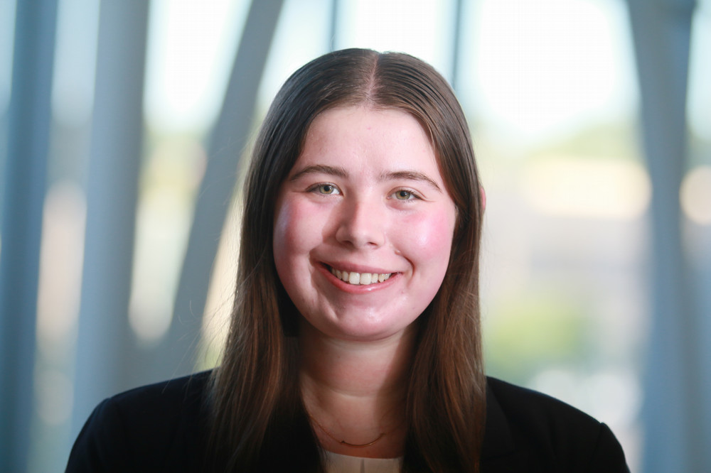 madsion clore heaedshoit