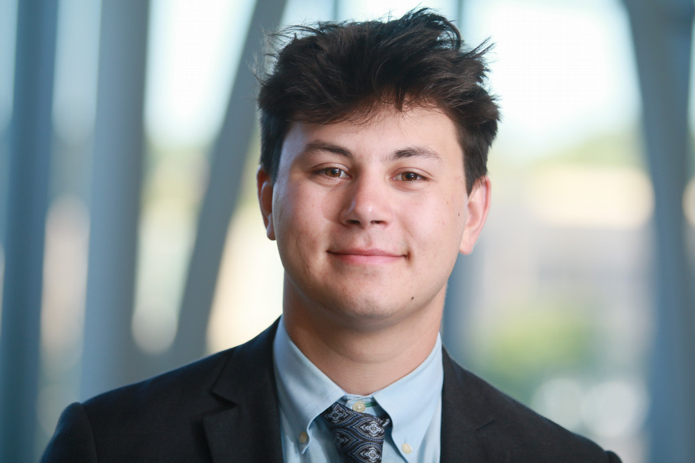 lukle sonetz headshot