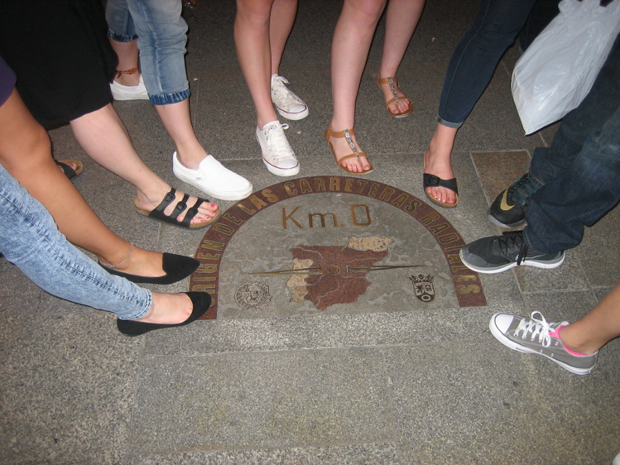 Student group at the symbolic center of Spain in Madrid.