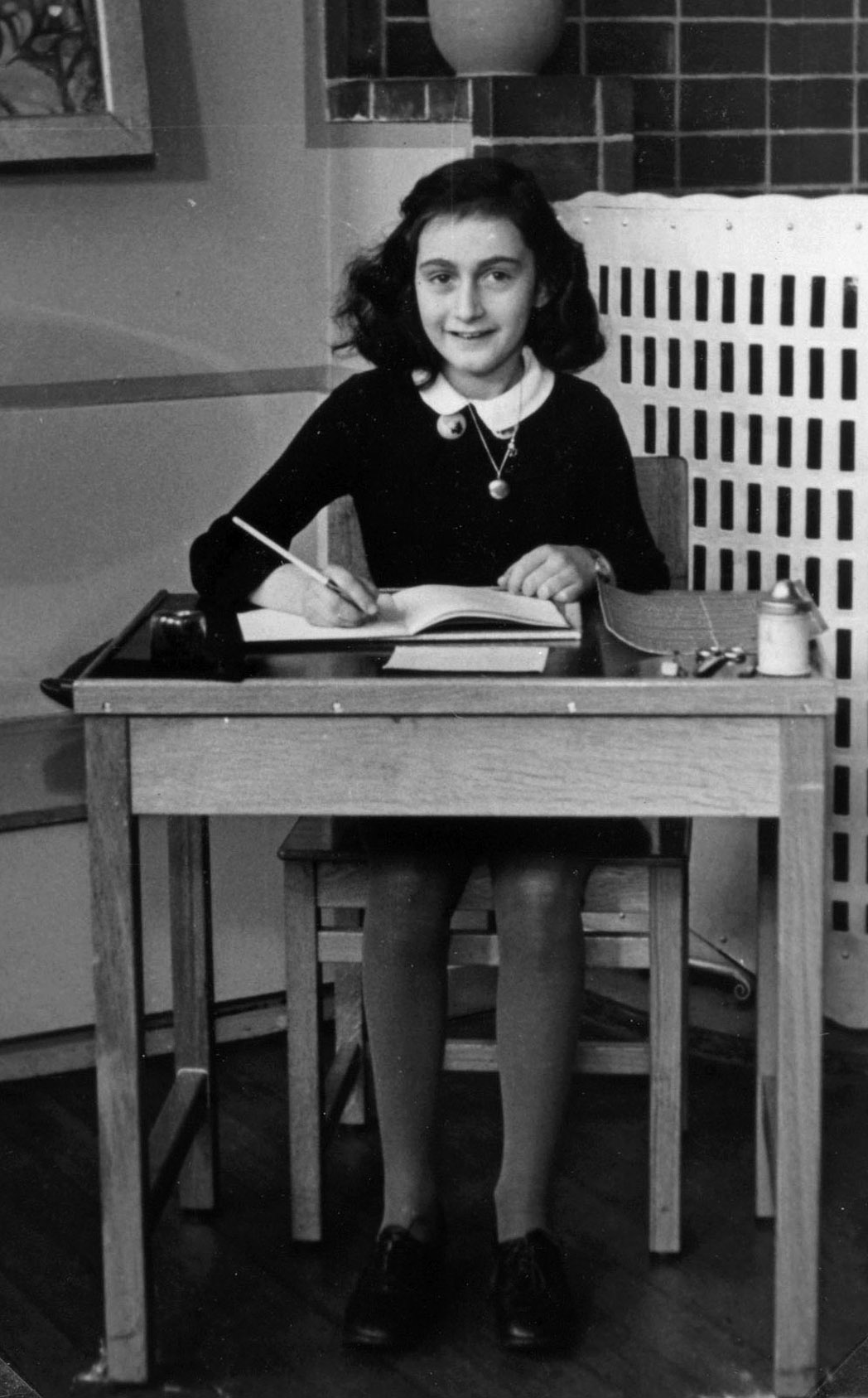 annefrank-copy.jpg