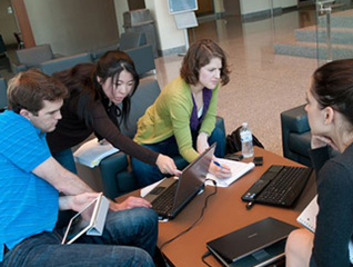 Students in the Master of Education in Reading program studying together