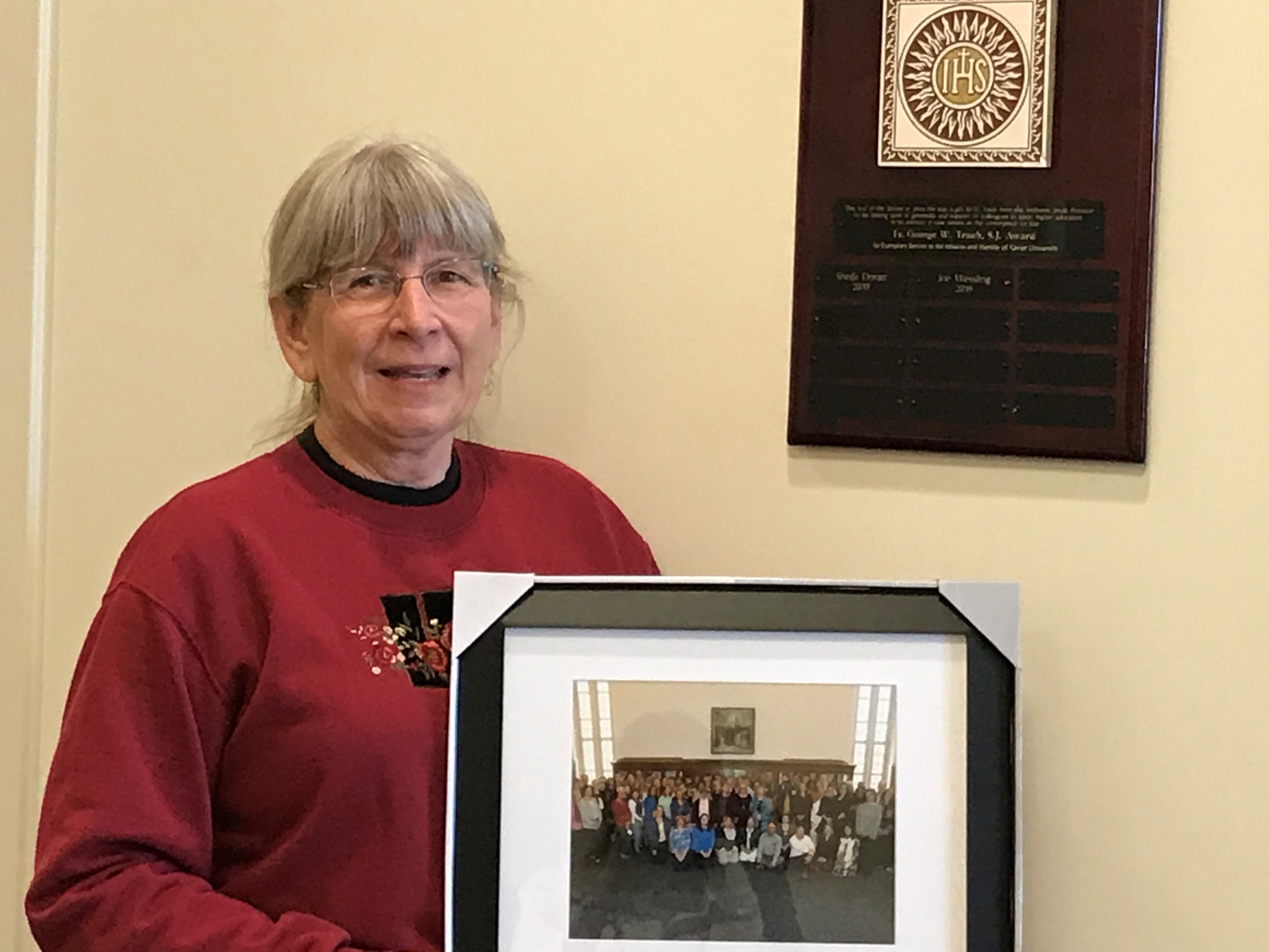 Photo of Sheila Doran receiving the award