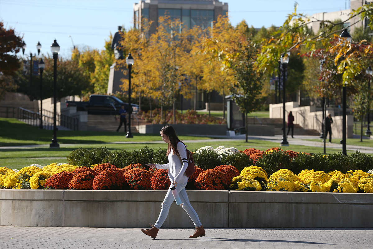 girlwalking-fall.png