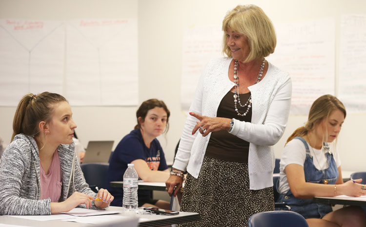 Photo of Professor Barnhart teaching her Class