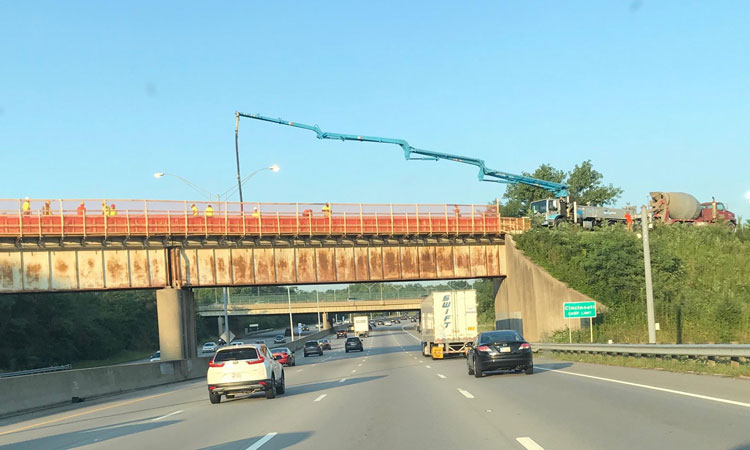 Photo of the I 71 bridge on Wasson Way