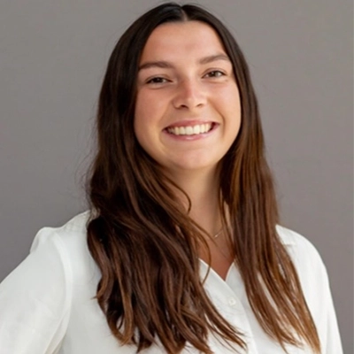 Professional portrait of Maddy