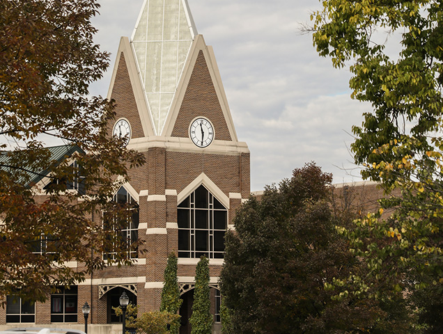 Photo of alter hall on Xavier University Campus